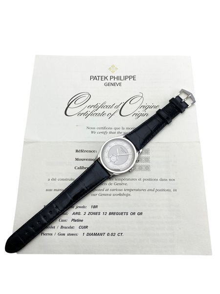 Patek Philippe Calatrava 5196P-001